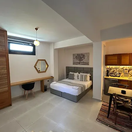 Golden Moments Luxury Stone C Apartment Messaria (Santorini)
